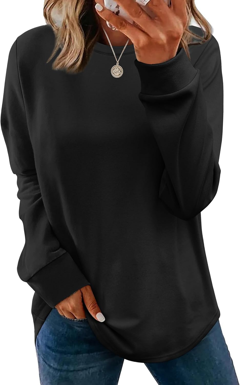 WIHOLL Sweatshirt for Women Crewneck Long Sleeve Shirts Curved Hem Lightweight Sweaters Fall Clothes 2025