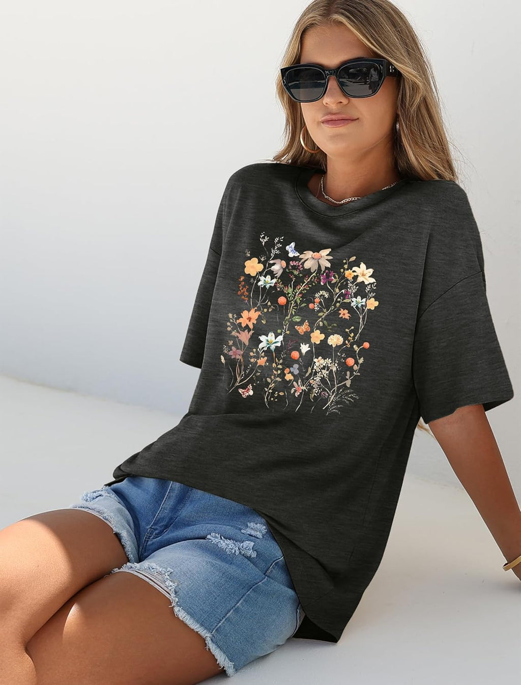 WIHOLL Oversized Tshirts for Women Summer Crew Neck Short Sleeve Graphic Tees Casual Loose Fit Workout Tops 2026