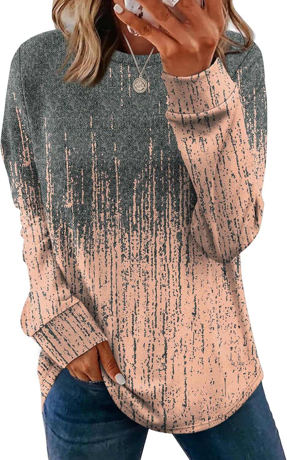 WIHOLL Sweatshirt for Women Crewneck Long Sleeve Shirts Curved Hem Lightweight Sweaters Fall Clothes 2025